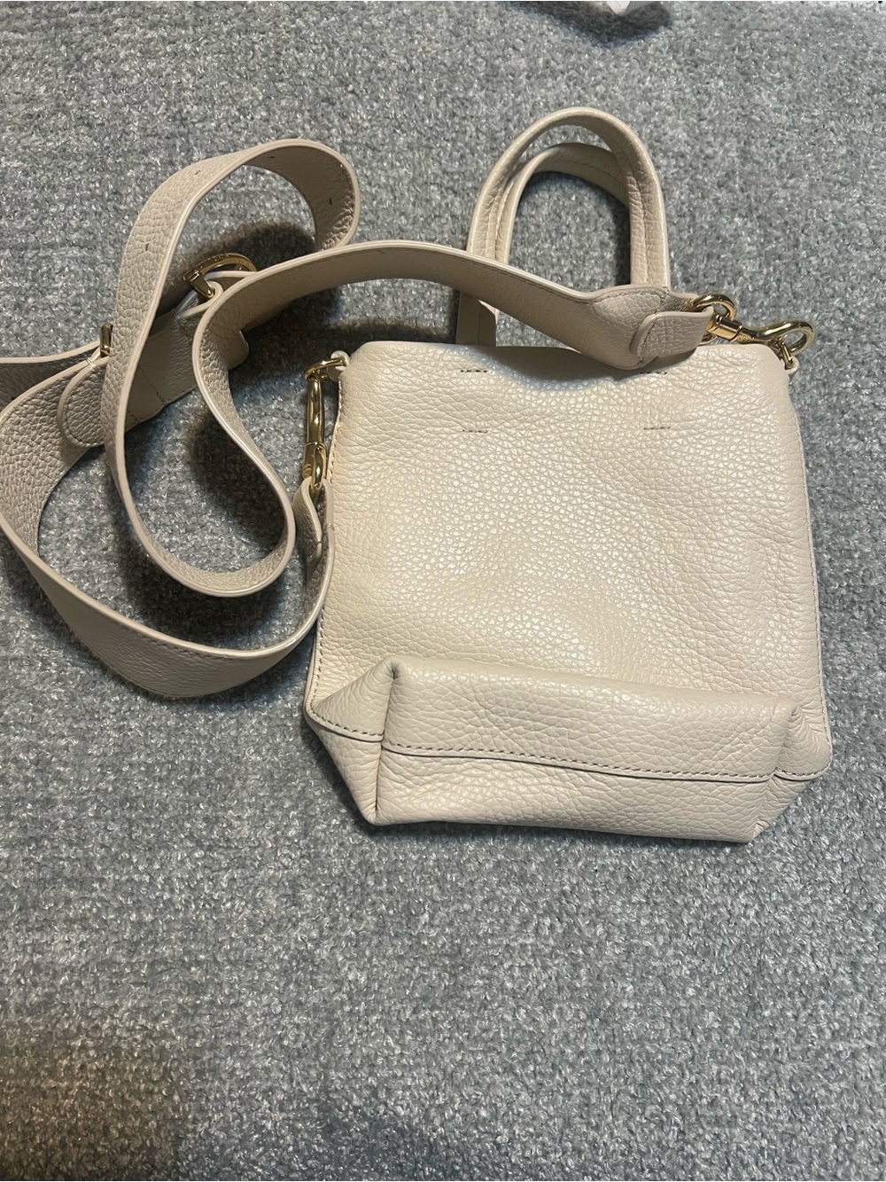 Cuyana Beige Pebble Leather Shoulder Bag